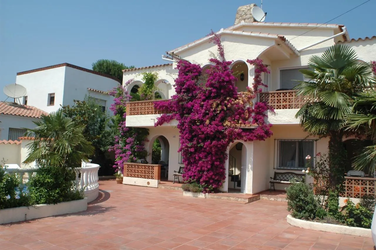 Villa Sol Empuriabrava 0*,